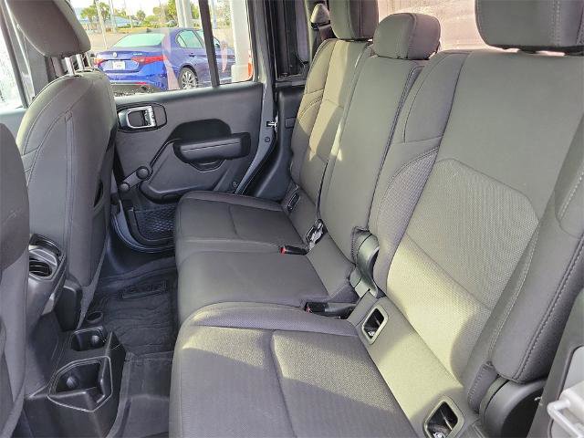 Used 2022 Jeep Gladiator Sport image 11