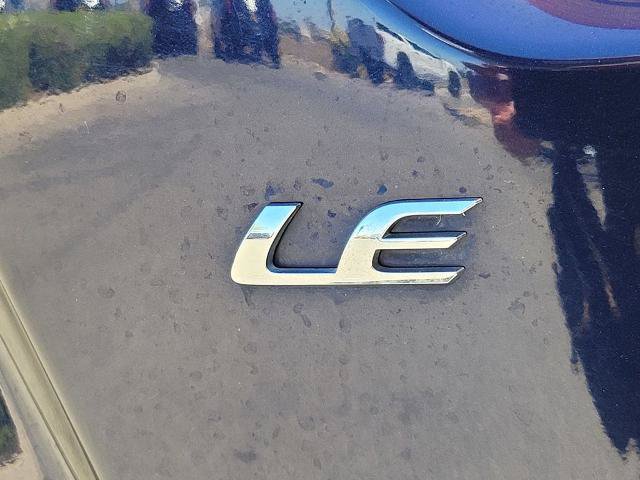 Used 2021 Toyota Corolla LE FWD image 11