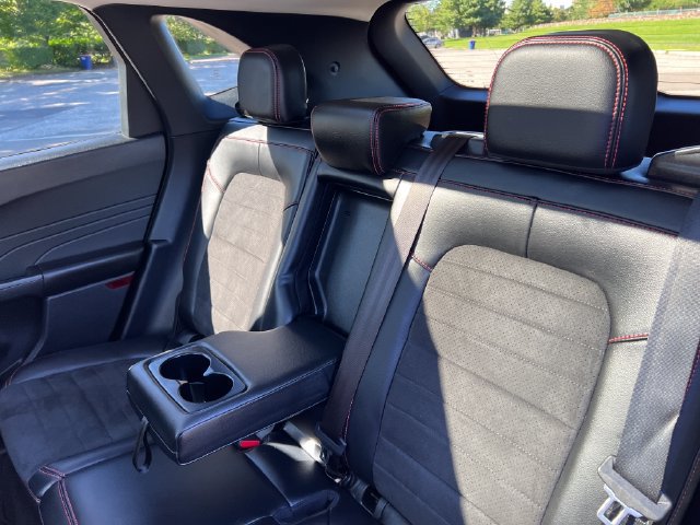 Certified 2022 Ford Escape SEL w/ SEL Stealth AWD Package image 25