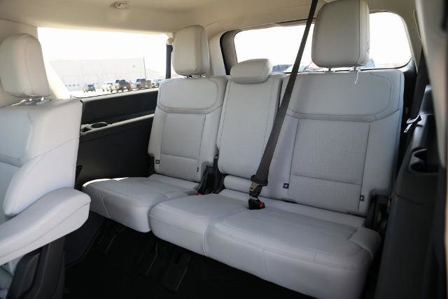 Certified 2025 Ford Expedition Max Platinum w/ Driver's Package image 40