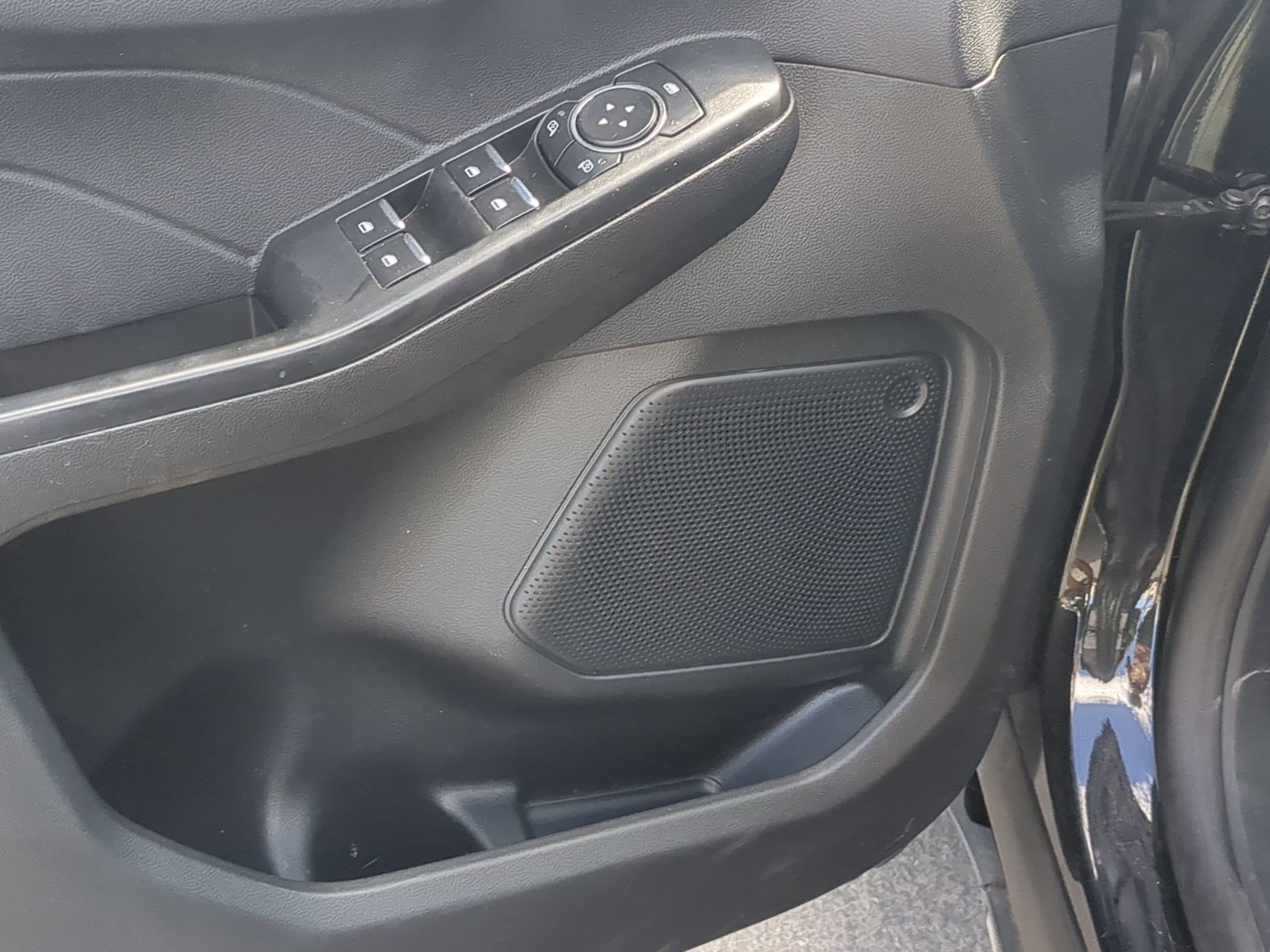 Certified 2025 Ford Escape Active AWD/4WD image 16