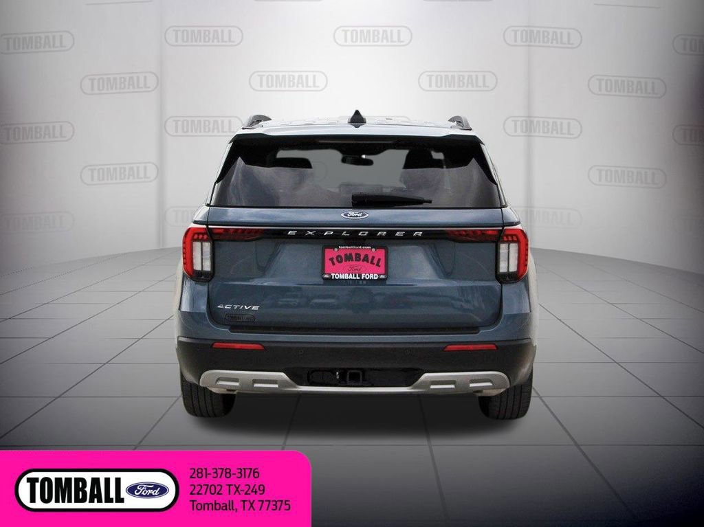 Certified 2025 Ford Explorer Active w/ Active Comfort Package image 4