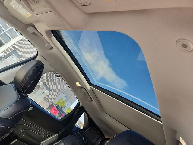 Certified 2022 Ford Escape Titanium w/ Titanium Elite Package image 21