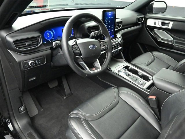 Certified 2021 Ford Explorer ST w/ ST Street Pack image 9