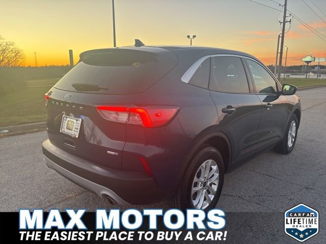 Certified 2020 Ford Escape SE image 3