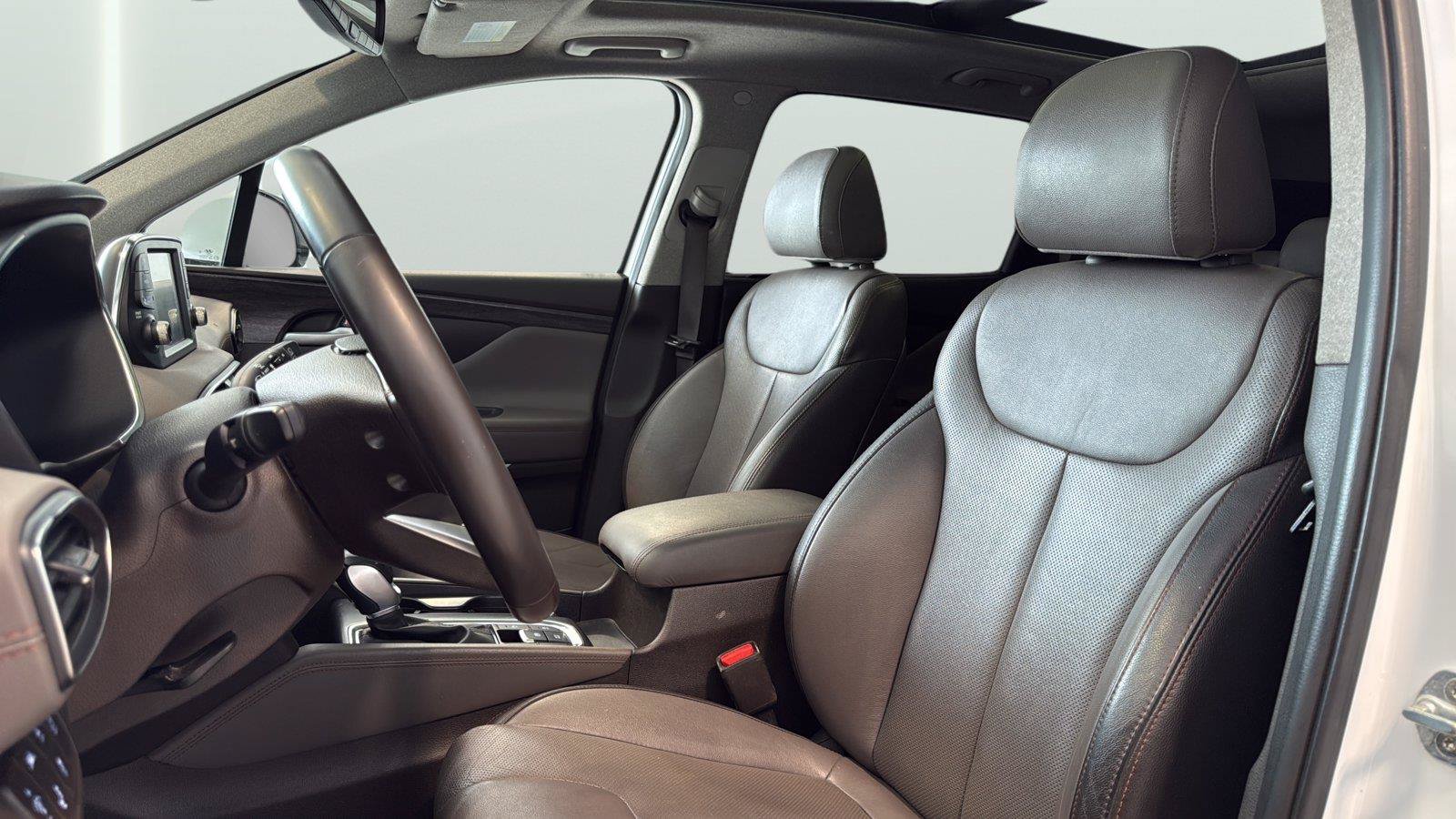 Used 2019 Hyundai Santa Fe Limited AWD/4WD image 10