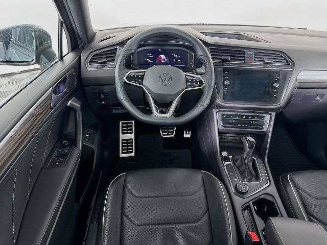 Used 2022 Volkswagen Tiguan SEL R-Line AWD/4WD image 25