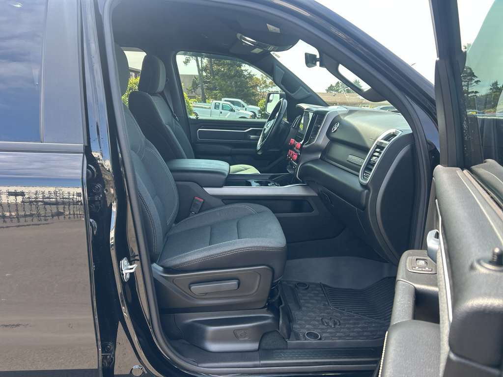 Used 2022 RAM 1500 Big Horn AWD/4WD image 34