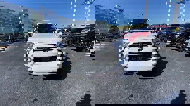 Used 2022 Toyota 4Runner SR5 image 10