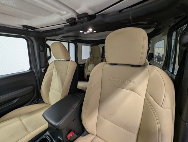 Used 2020 Jeep Wrangler Unlimited Sahara image 8