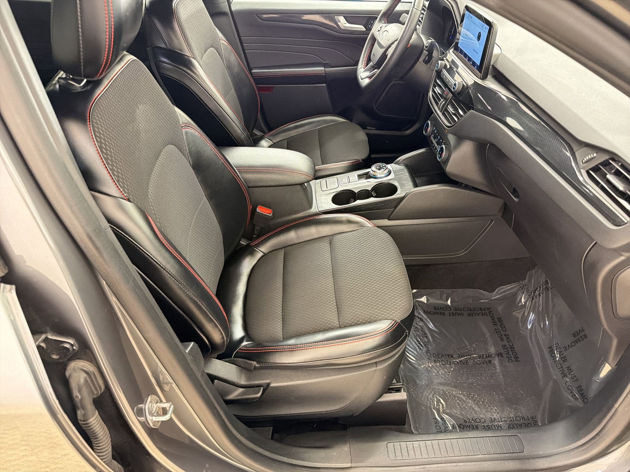 Certified 2024 Ford Escape ST-Line AWD/4WD image 29