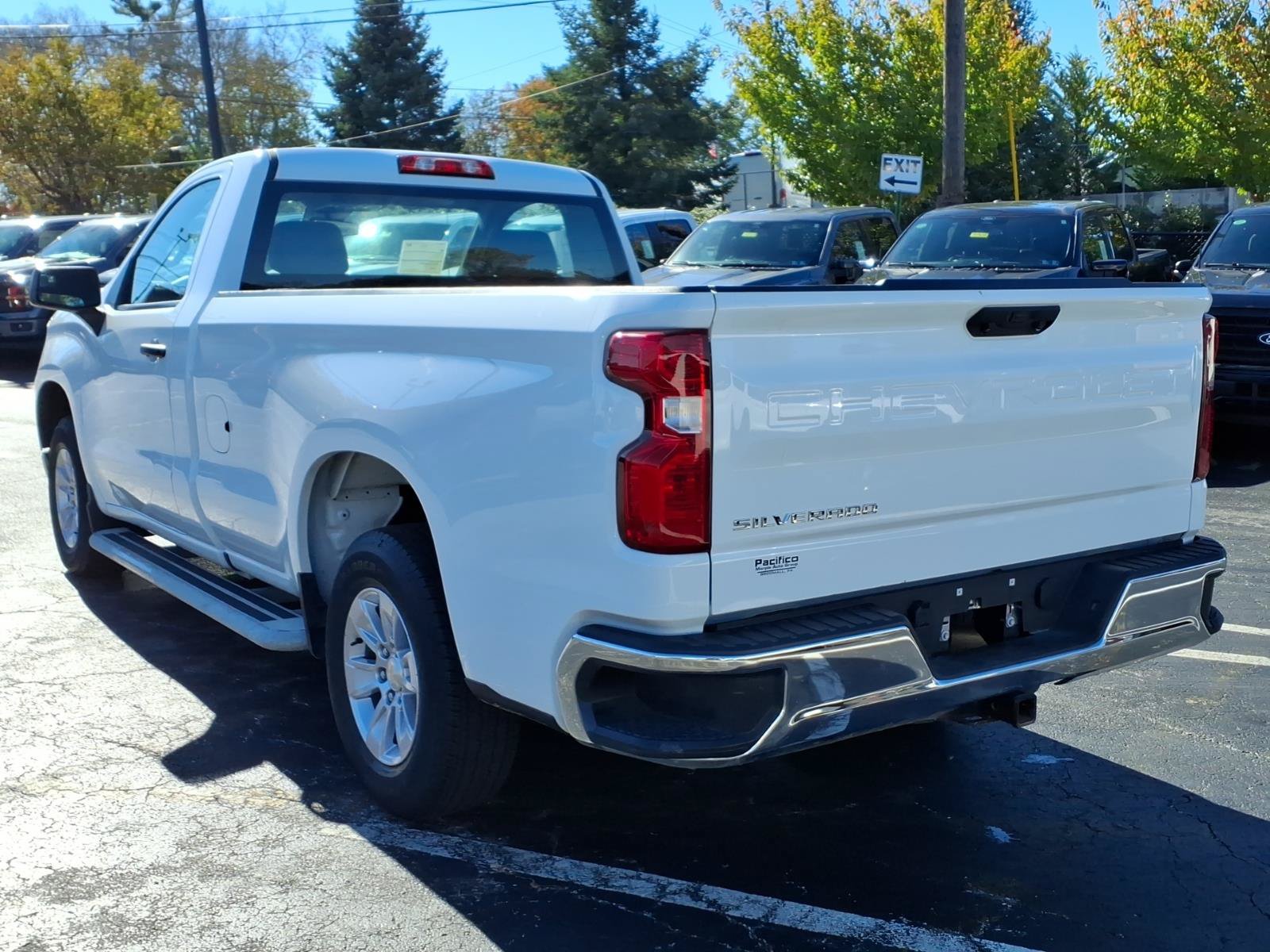 Used 2025 Chevrolet Silverado 1500 W/T RWD image 4
