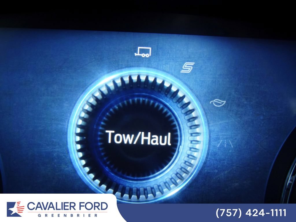 Certified 2022 Ford Explorer XLT w/ Equipment Group 202A RWD image 34