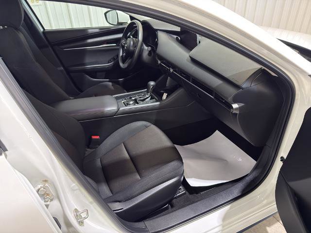 Used 2021 MAZDA MAZDA3 s image 28