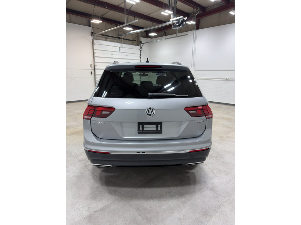 Used 2021 Volkswagen Tiguan SE AWD/4WD image 6
