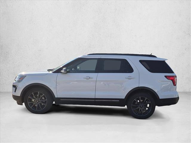 Certified 2018 Ford Explorer XLT w/ Equipment Group 202A AWD/4WD image 8