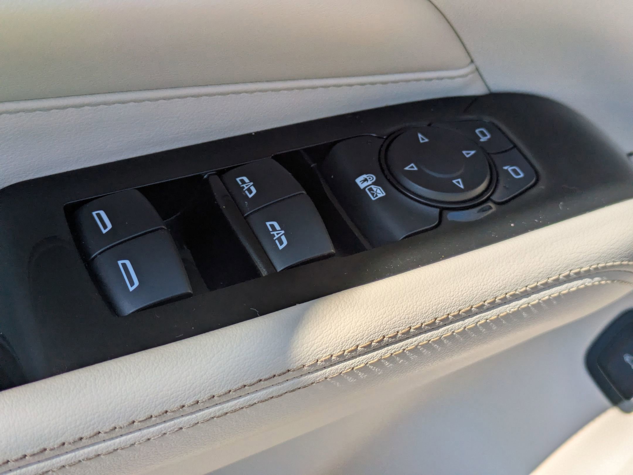 Used 2023 Cadillac CT4 Luxury w/ Sun And Sound Package image 11