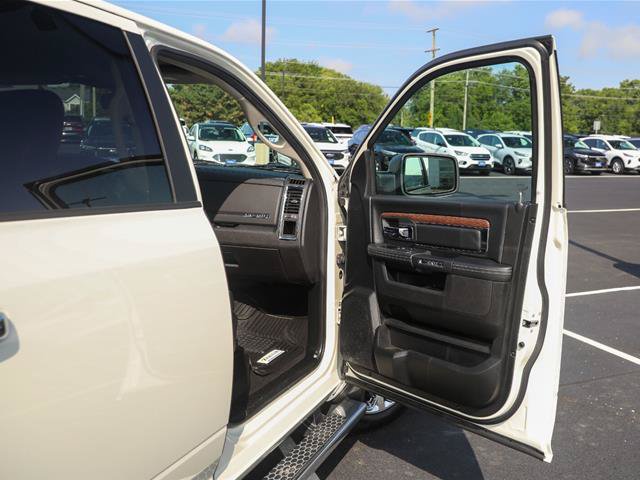 Used 2018 RAM 1500 Laramie AWD/4WD image 25