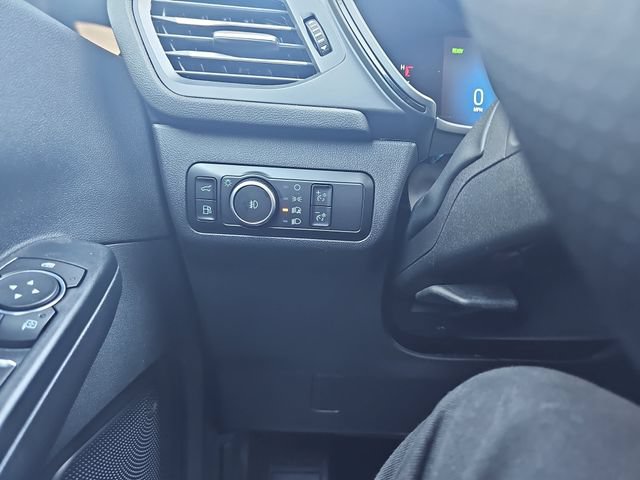Certified 2025 Ford Escape ST-Line Select AWD/4WD image 23
