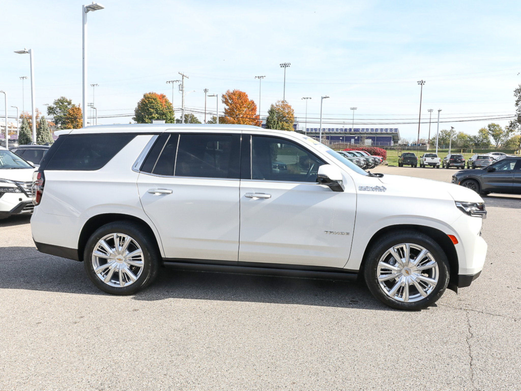 Used 2024 Chevrolet Tahoe High Country AWD/4WD image 8
