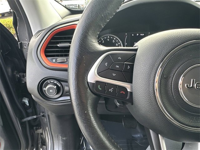 Used 2020 Jeep Renegade Latitude image 27