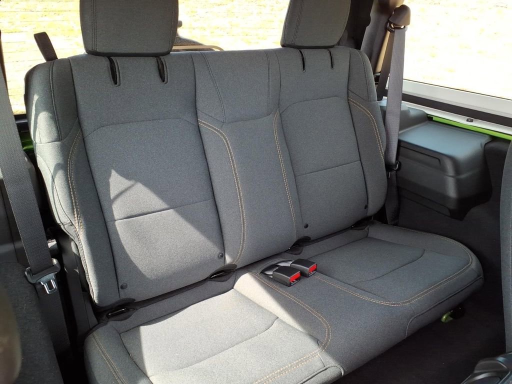 Used 2025 Jeep Wrangler Sport AWD/4WD image 13