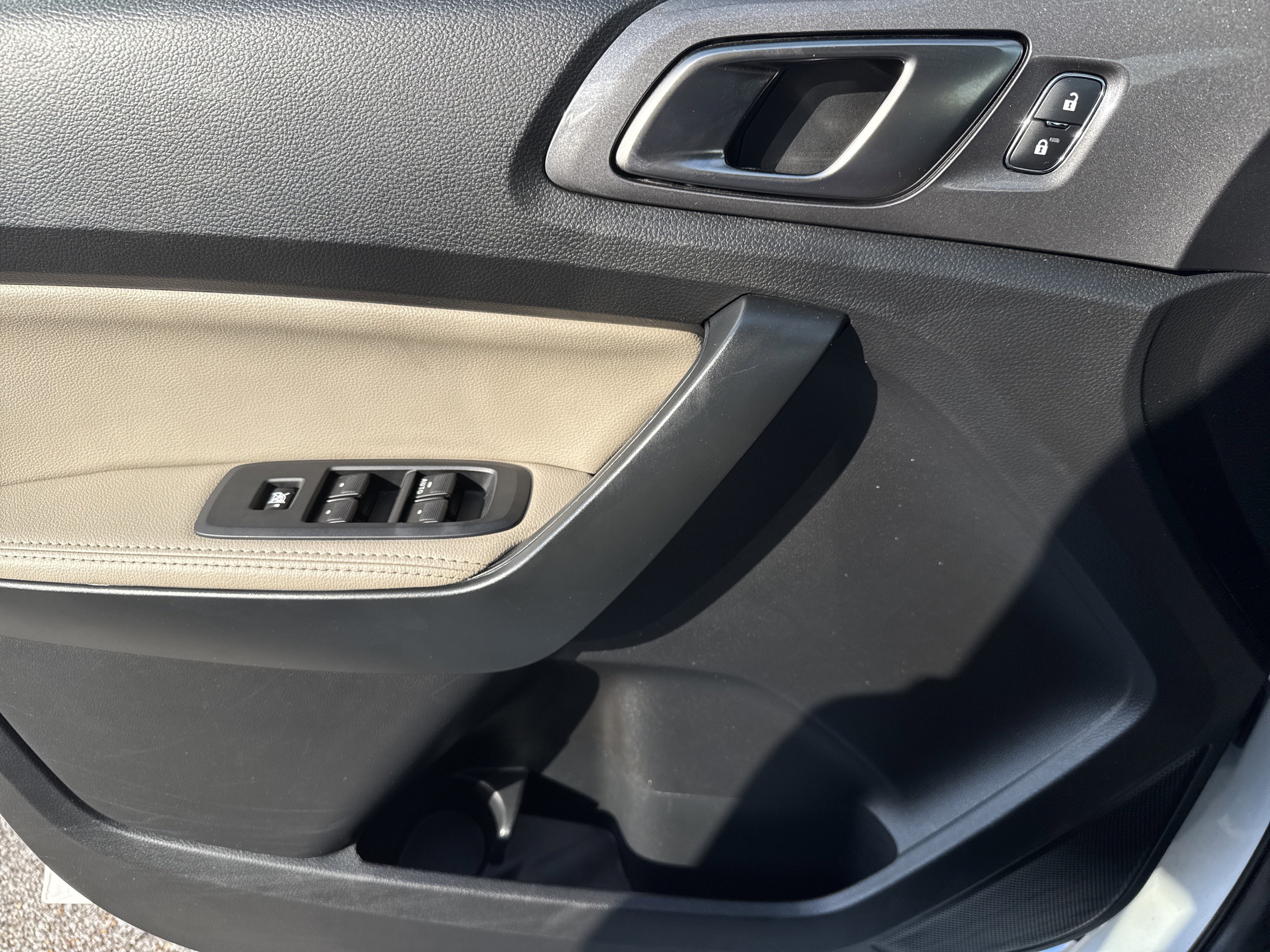 Certified 2023 Ford Ranger Lariat w/ Equipment Group 501A High image 14