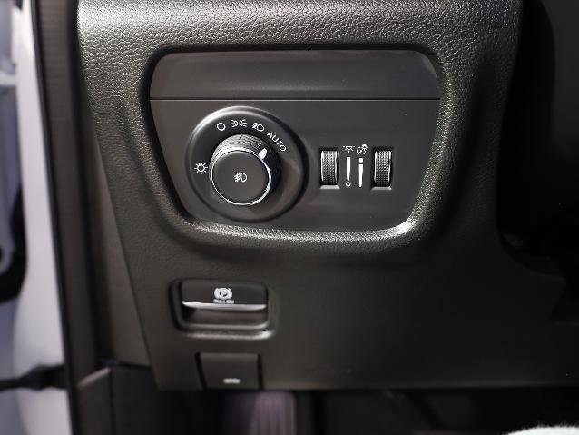 Used 2024 Jeep Grand Cherokee Limited w/ Trailer Tow Package image 20