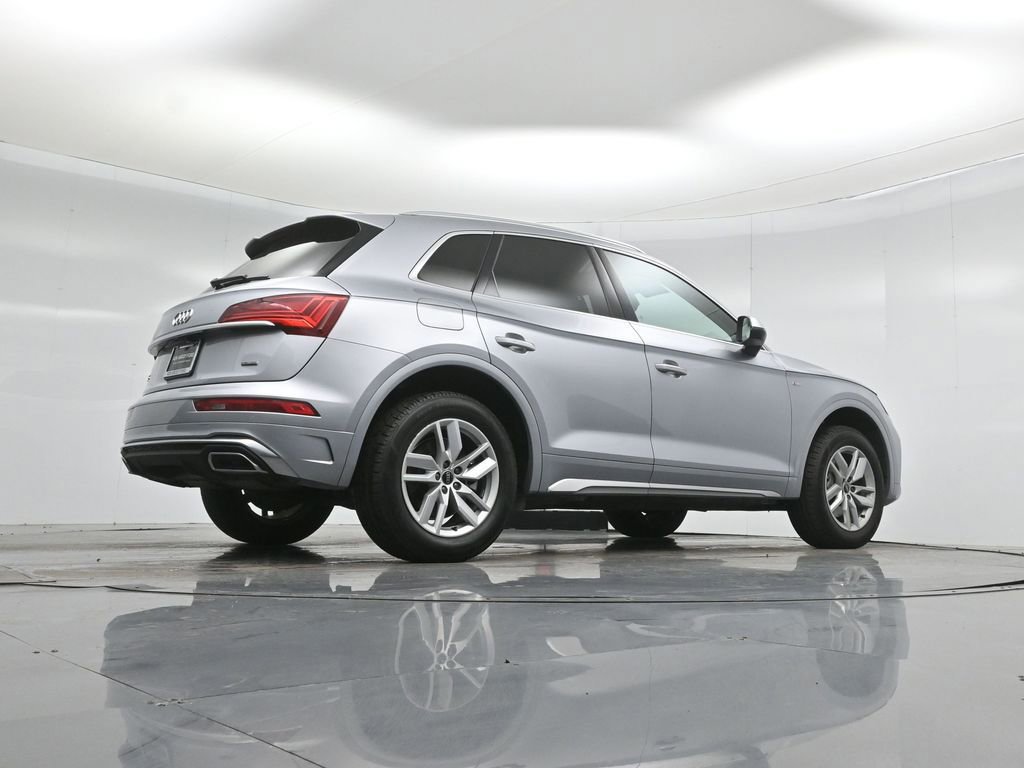 Used 2023 Audi Q5 2.0T Premium w/ Convenience Package image 15