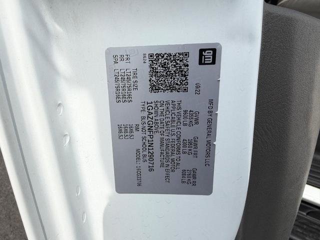 Used 2022 Chevrolet Express 3500 LS image 17