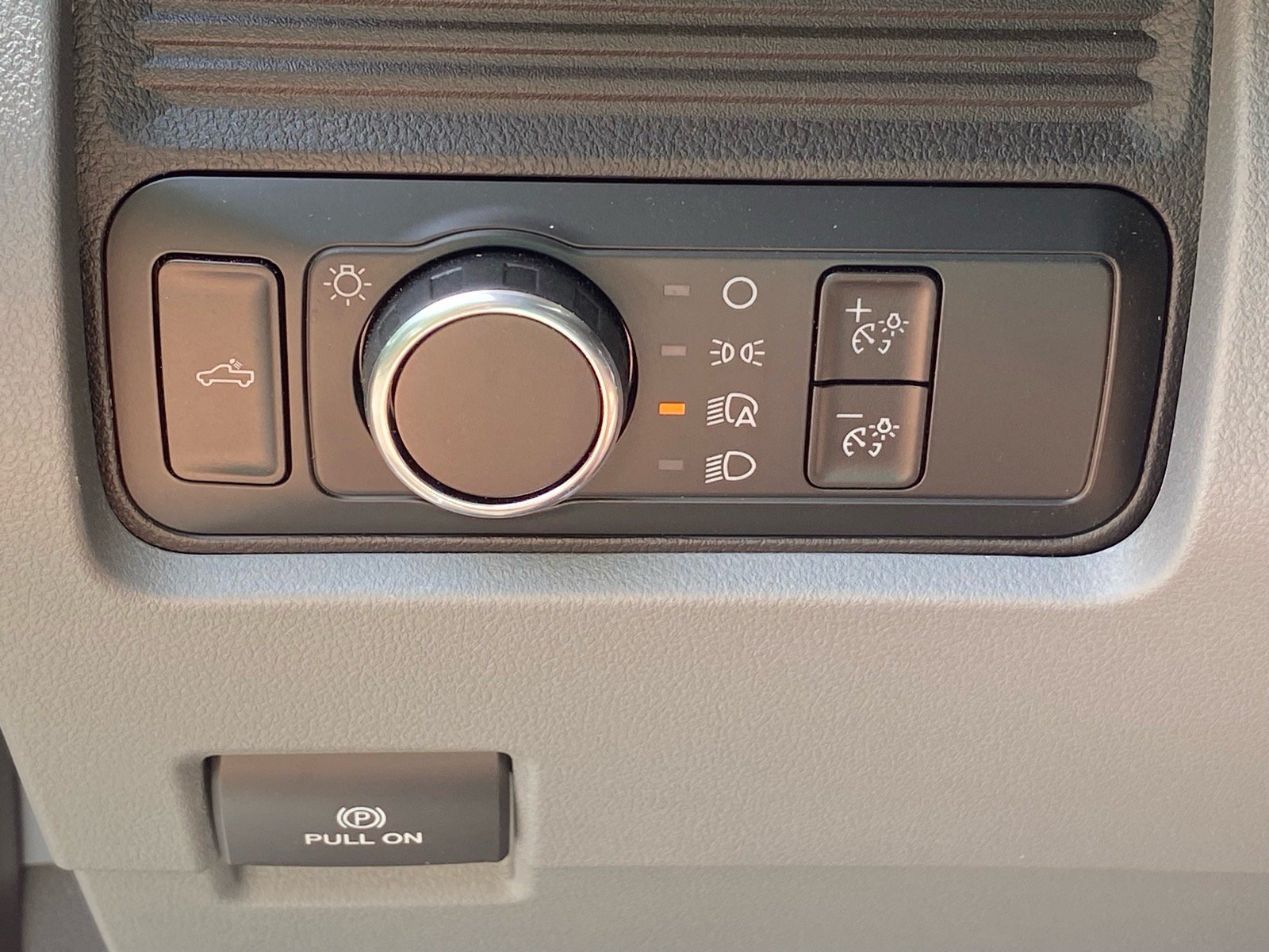 Certified 2024 Ford F250 XL RWD image 10