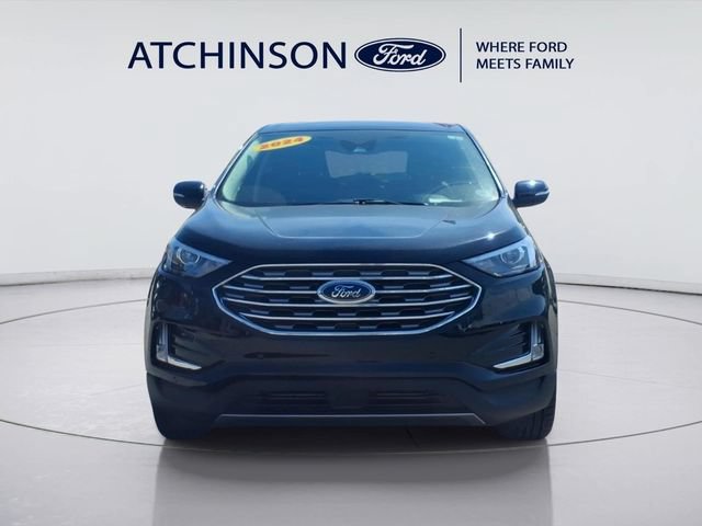 Certified 2024 Ford Edge Titanium w/ Class II Trailer Tow Package AWD/4WD image 2