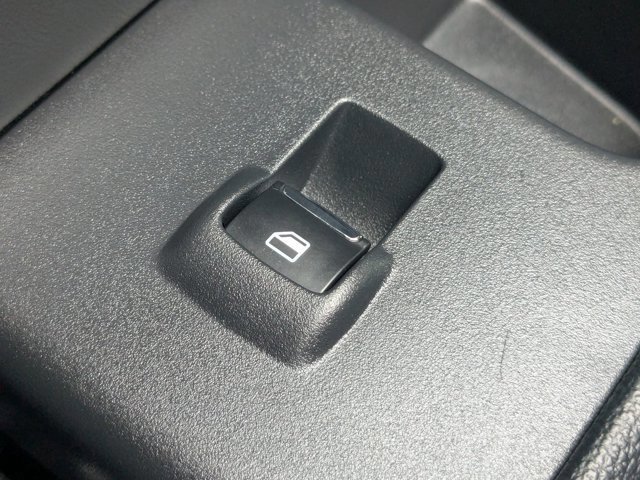 Certified 2024 Ford Expedition XLT image 30