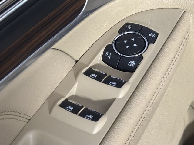 Certified 2017 Ford Explorer Limited FWD image 11