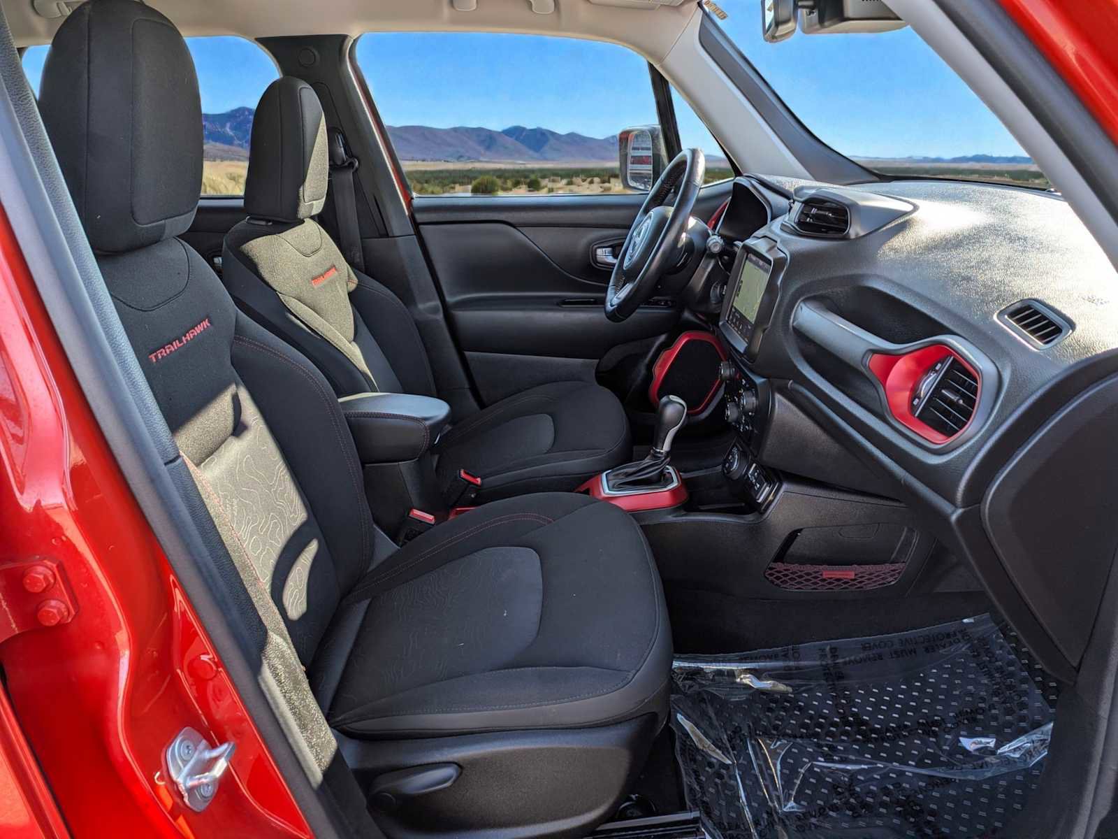 Used 2021 Jeep Renegade Trailhawk image 23