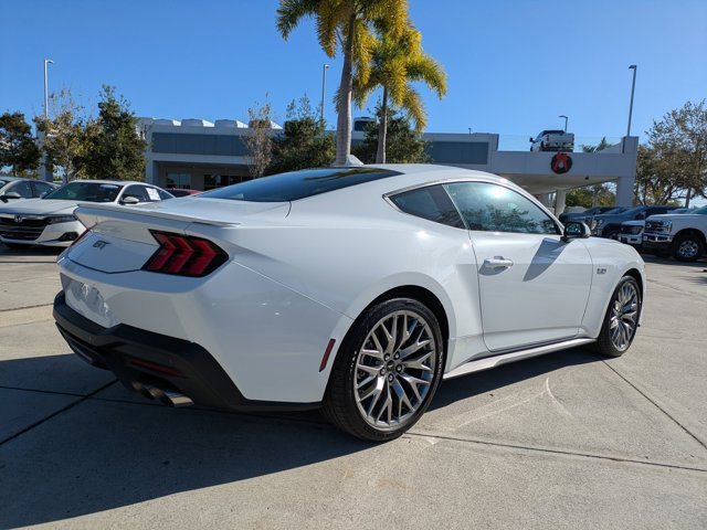 Certified 2025 Ford Mustang GT Premium image 4