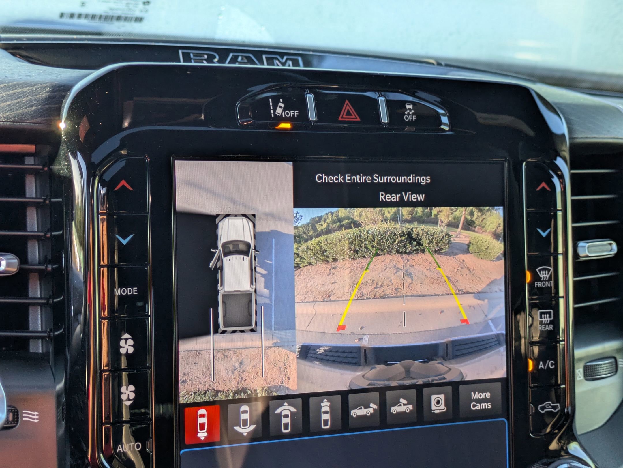 Used 2024 RAM 2500 Limited image 27