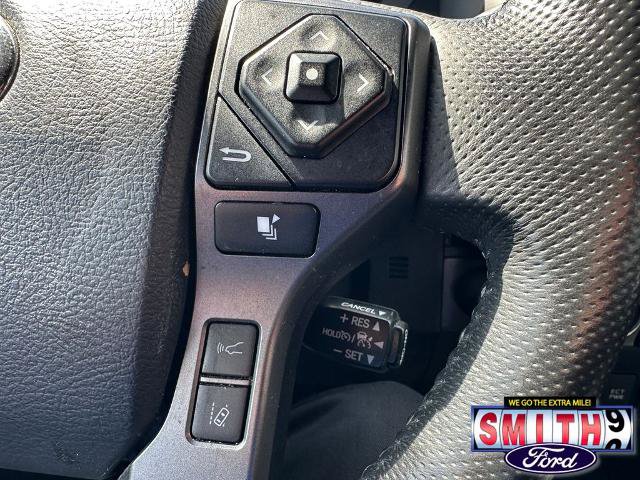 Used 2018 Toyota Tacoma TRD Off-Road AWD/4WD image 40