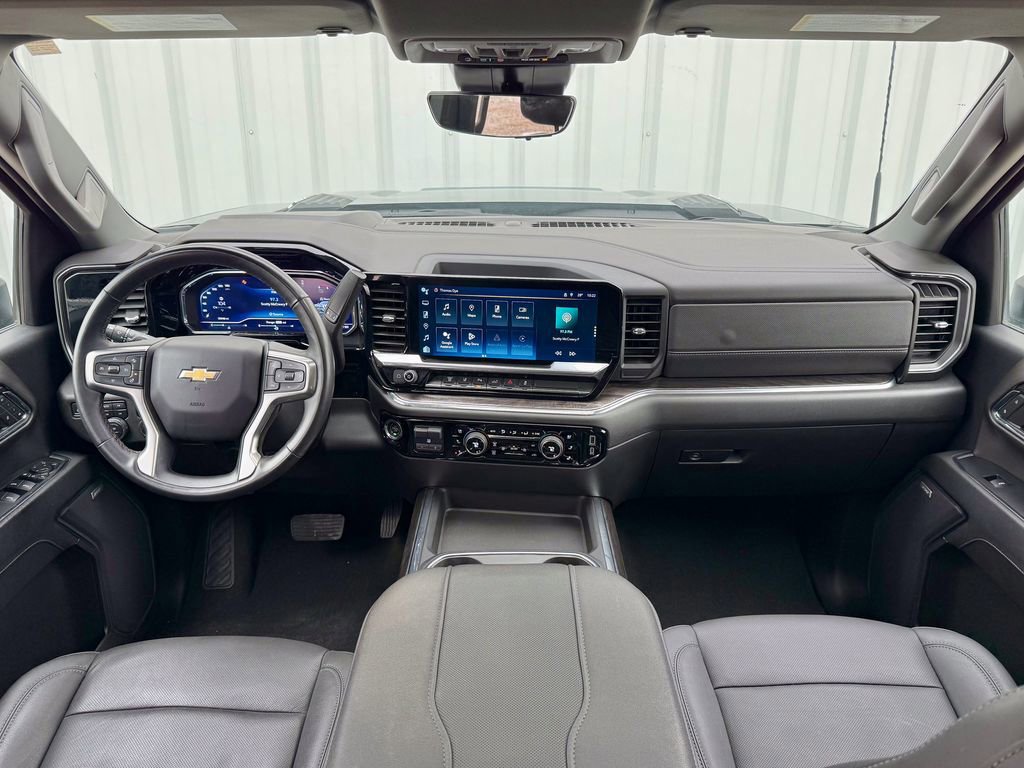 Used 2024 Chevrolet Silverado 2500 LTZ w/ LTZ Premium Package image 36