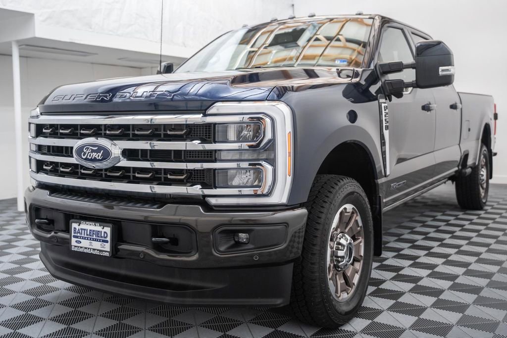 Certified 2025 Ford F250 King Ranch AWD/4WD image 3