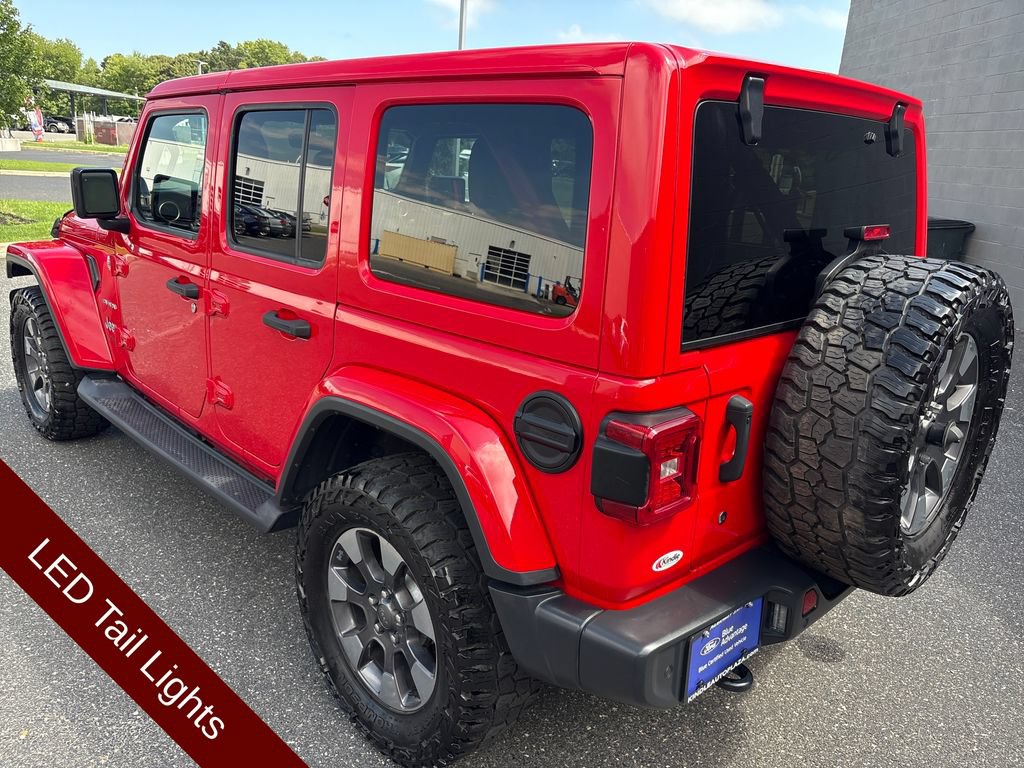 Used 2018 Jeep Wrangler Unlimited Sahara w/ Dual Top Group AWD/4WD image 26