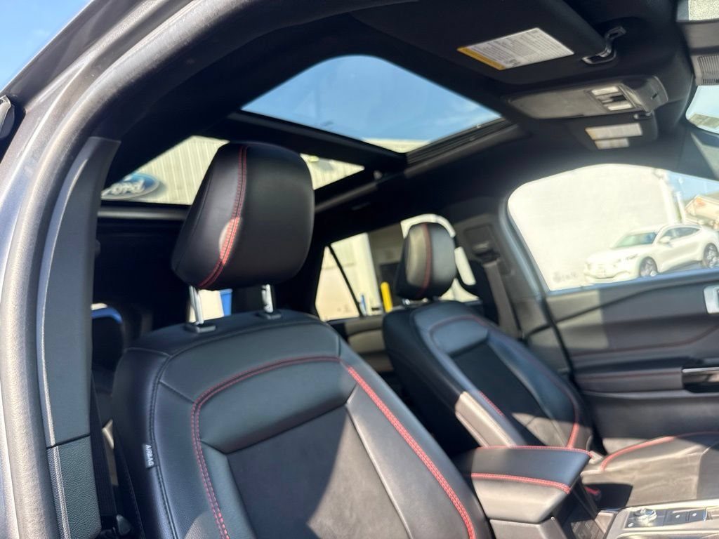 Certified 2023 Ford Explorer ST-Line AWD/4WD image 34