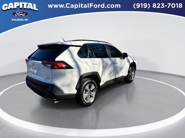 Used 2025 Toyota RAV4 XLE image 6