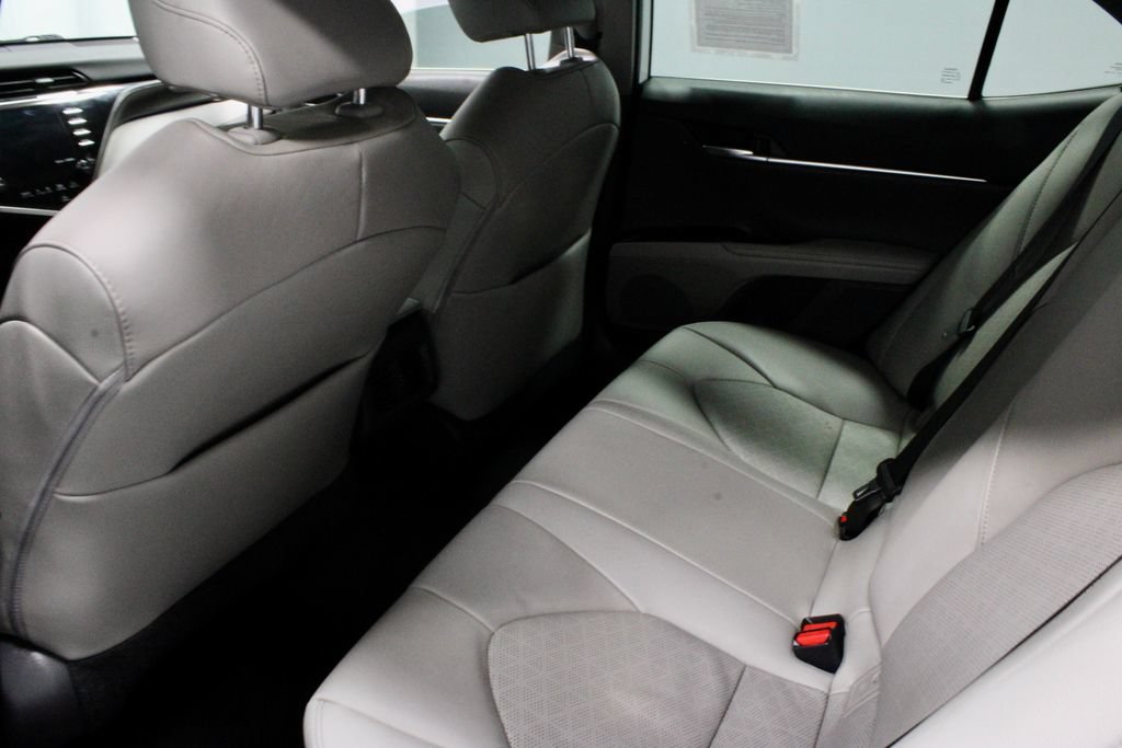 Used 2020 Toyota Camry XSE FWD image 20