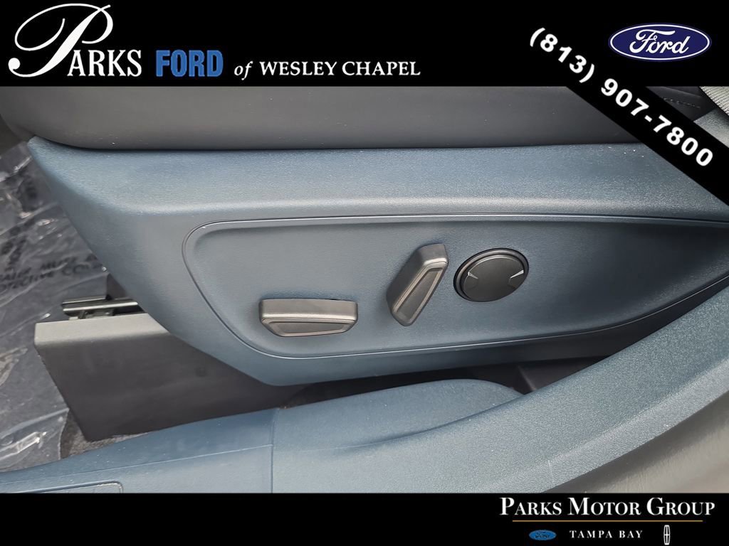 Certified 2026 Ford Maverick Lariat w/ Black Appearance Package AWD/4WD image 18