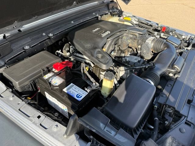 Used 2018 Jeep Wrangler Unlimited Sport AWD/4WD image 36