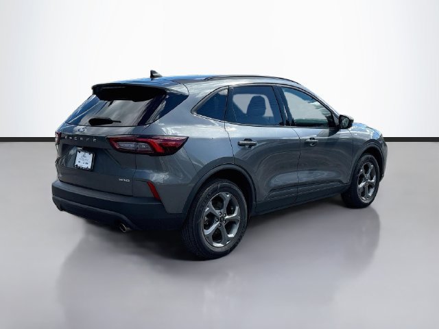Certified 2025 Ford Escape ST-Line Select AWD/4WD image 7