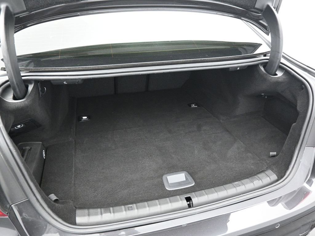 Used 2019 BMW 530e w/ Convenience Package image 25