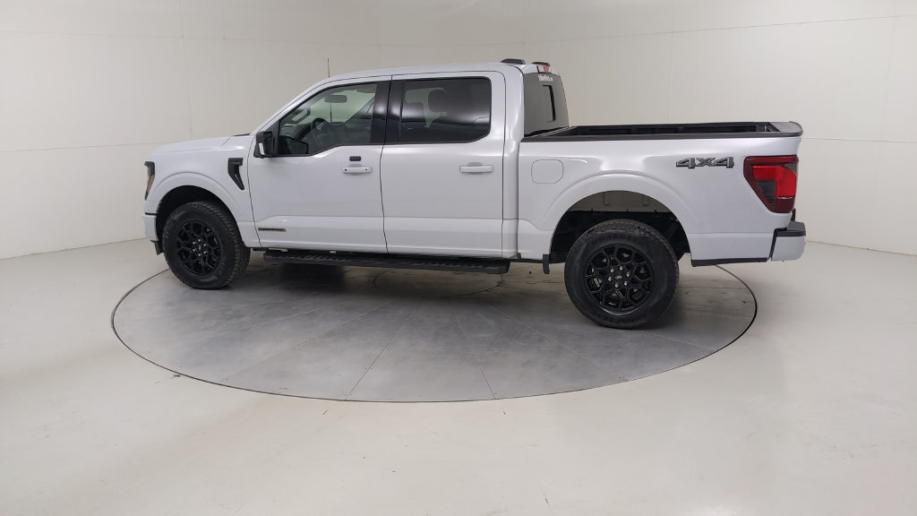 Certified 2025 Ford F150 XLT w/ Equipment Group 302A MID AWD/4WD image 17