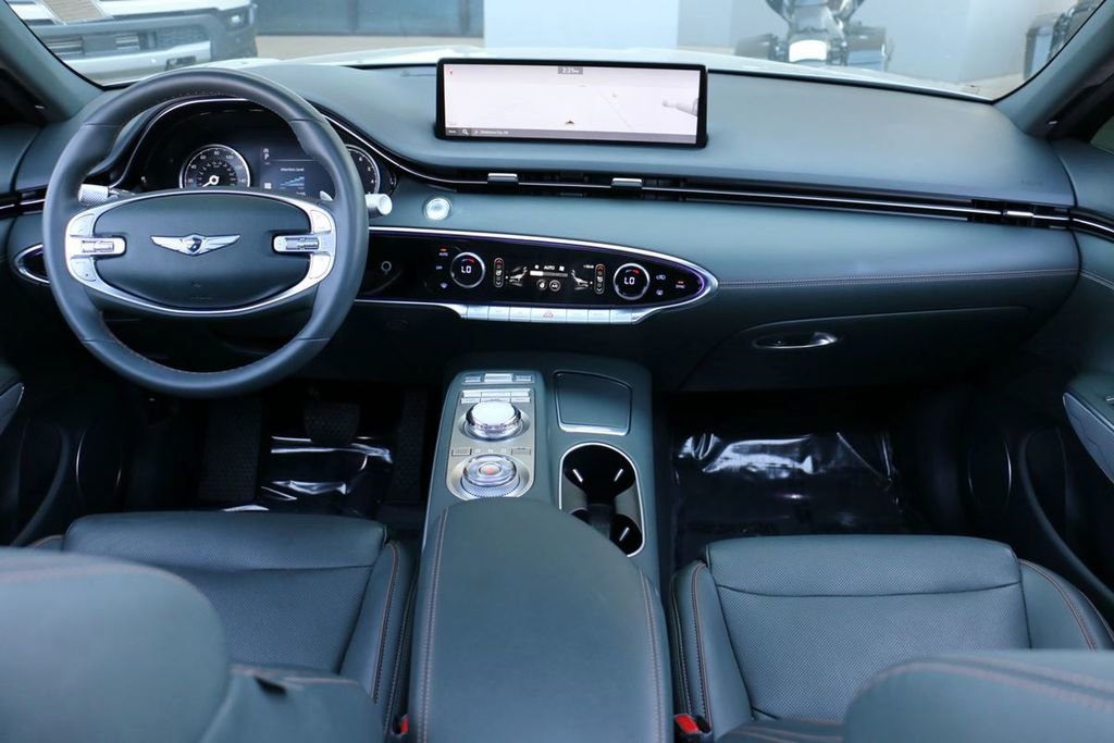 Used 2023 Genesis GV70 2.5T w/ Advanced Package image 28